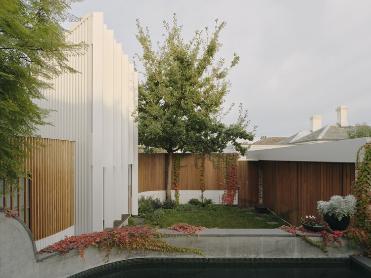 Hawthorn I Studio / Agius Scorpo Architects - Exterior Photography, Facade, Garden