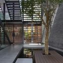 Outside In House / HYLA Architects - Exterior Photography