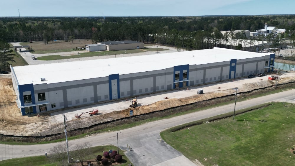 Real estate experts at Colliers say Queen Distribution Center's proximity to interstate and port services makes it desirable. (Photo/Provided)