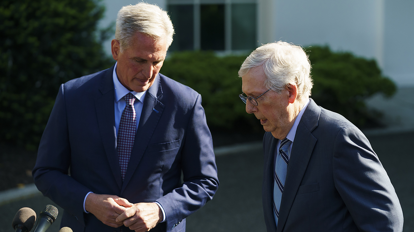 Speaker Kevin McCarthy (R-Calif.) and Minority Leader Mitch McConnell (R-Ky.)