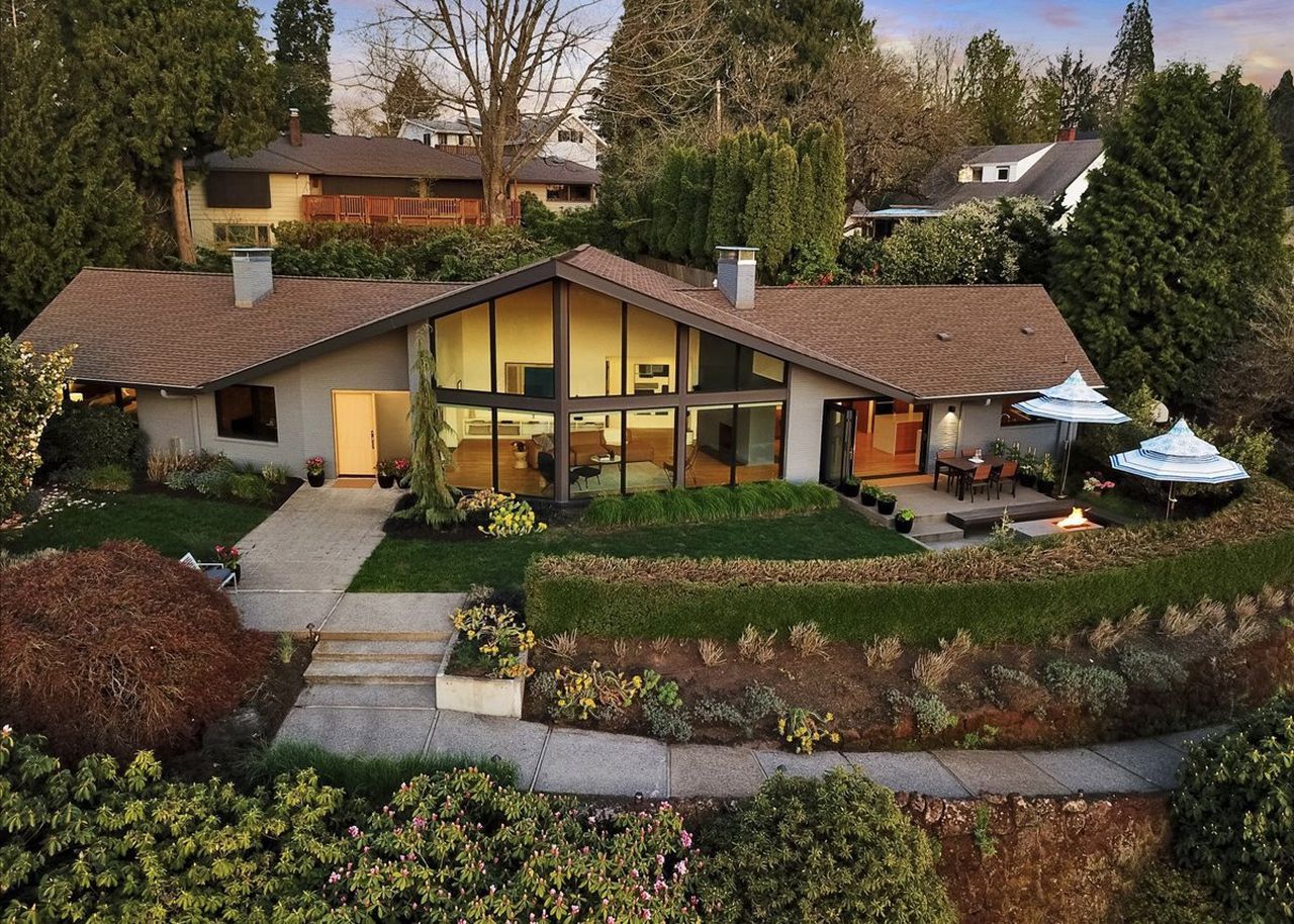 A midcentury house at 420 SE 65th Ave. in Southeast Portland’s Mount Tabor neighborhood is for sale by James DeMarco with LuAnne Dindia DeMarco of Investors Trust Realty.