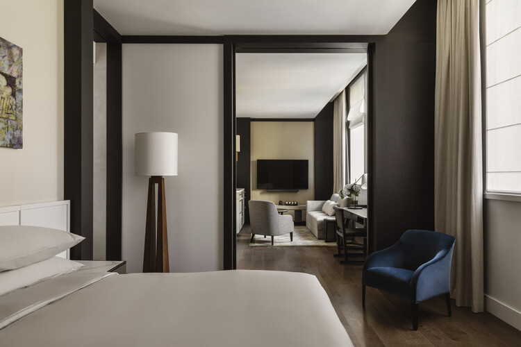 Capella Sydney Hotel / Make Architects + BAR Studio - Interior Photography, Bedroom, Chair, Windows, Bed
