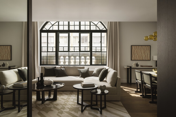 Capella Sydney Hotel / Make Architects + BAR Studio - Interior Photography, Sofa, Table, Windows, Chair