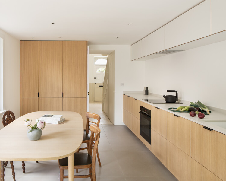 Hamilton Road / Magri Williams Architects - Interior Photography, Kitchen, Table, Door, Chair