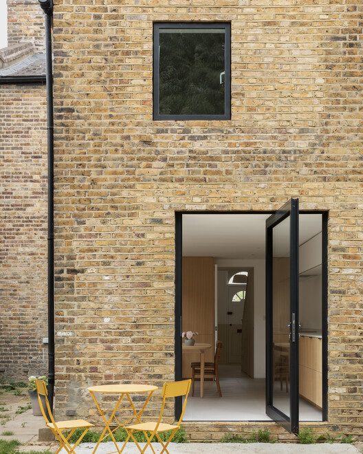 Hamilton Road / Magri Williams Architects - Exterior Photography, Door, Windows, Brick, Facade, Chair