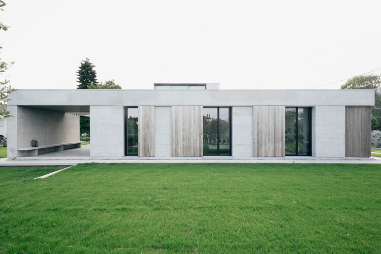 House NF / Didonè Comacchio Architects - Exterior Photography, Windows, Facade, Garden