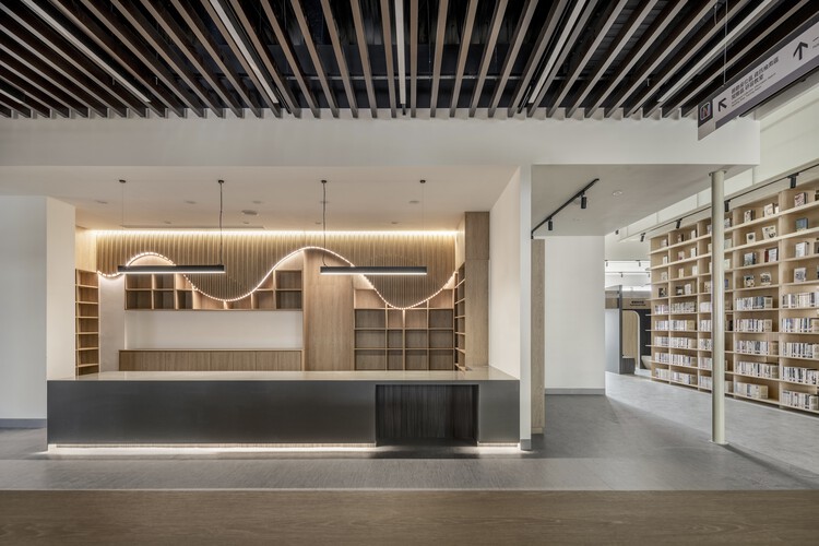 New Taipei City Library Taishan Branch / A.C.H Architects - Interior Photography, Shelving, Beam