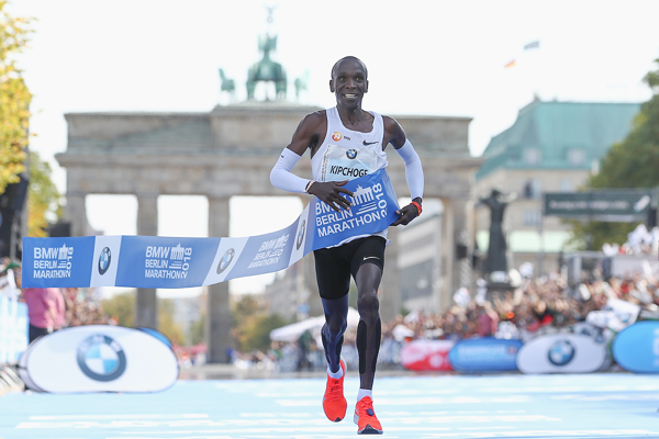 Eliud Kipchoge wins the Berlin Marathon in 2018. PHOTO/World Athletics.