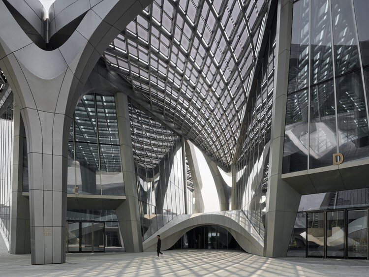 Zhuhai Jinwan Civic Art Center / Zaha Hadid Architects - Interior Photography, Facade, Arcade