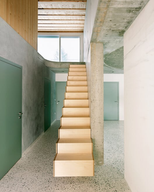 RVTK Residential Building / Messner Architects - Interior Photography, Stairs, Windows