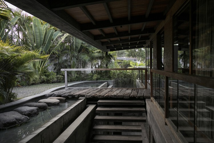 Iron Wood House / Earth Lines Architects - Image 35 of 45